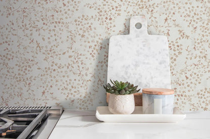 Subtle Botanical Leaf and Vine Wallpaper